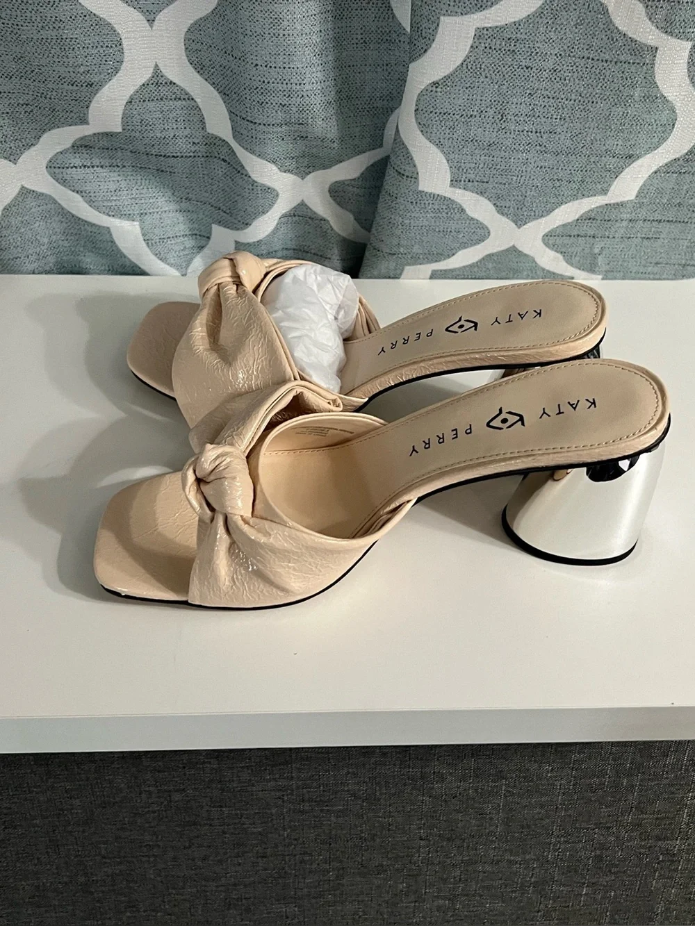 Katy Perry Collections Beige Knot-Front Block Heel Mules